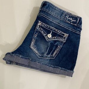 Amethyst Jeans Dark Blue Denim Women’s Shorts size 7 with Rhinestone’s.